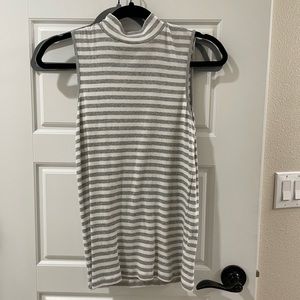 Gap Sweater Tank Size M